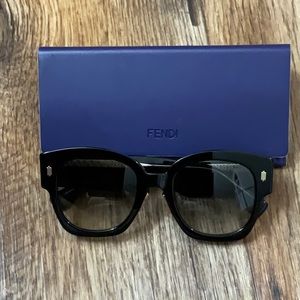 New Fendi black sunglasses